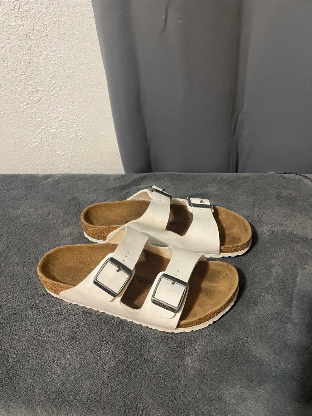 Birkenstock Arizona  White Two-Strap Women’s size 4/34 Sandals Silver Buckle